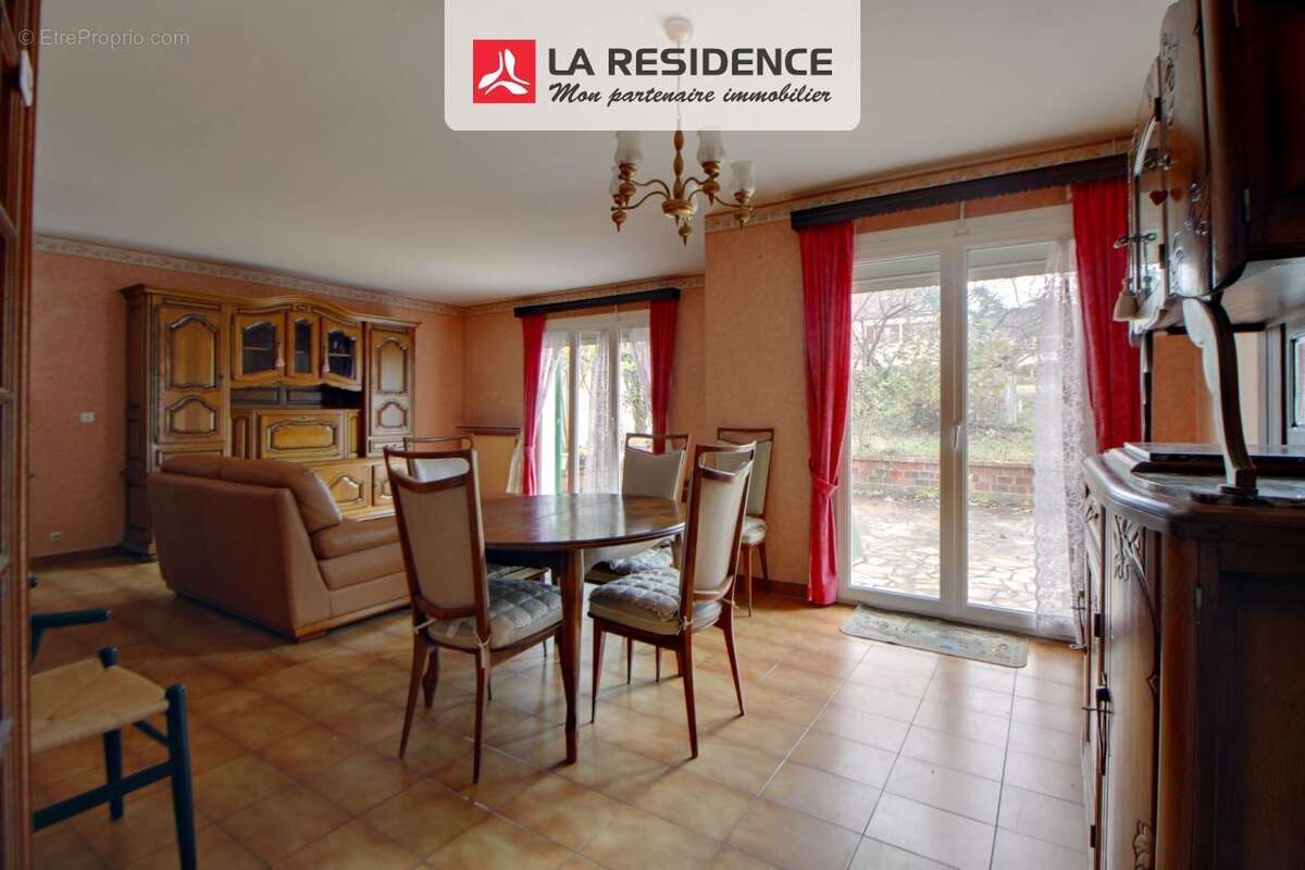 Maison à VERNEUIL-SUR-SEINE