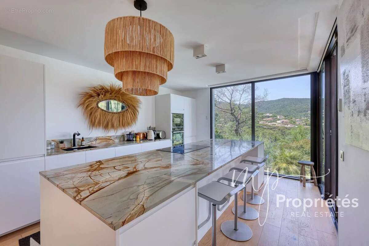 Maison à CAVALAIRE-SUR-MER