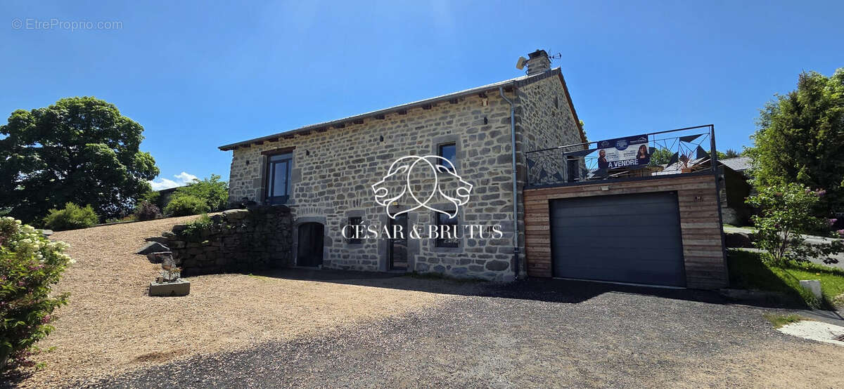 Maison 5 pièces 178 m² à vendre à Montusclat (43260) - photo 5