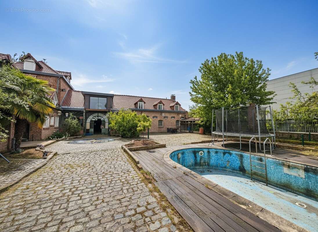 Maison à WAMBRECHIES
