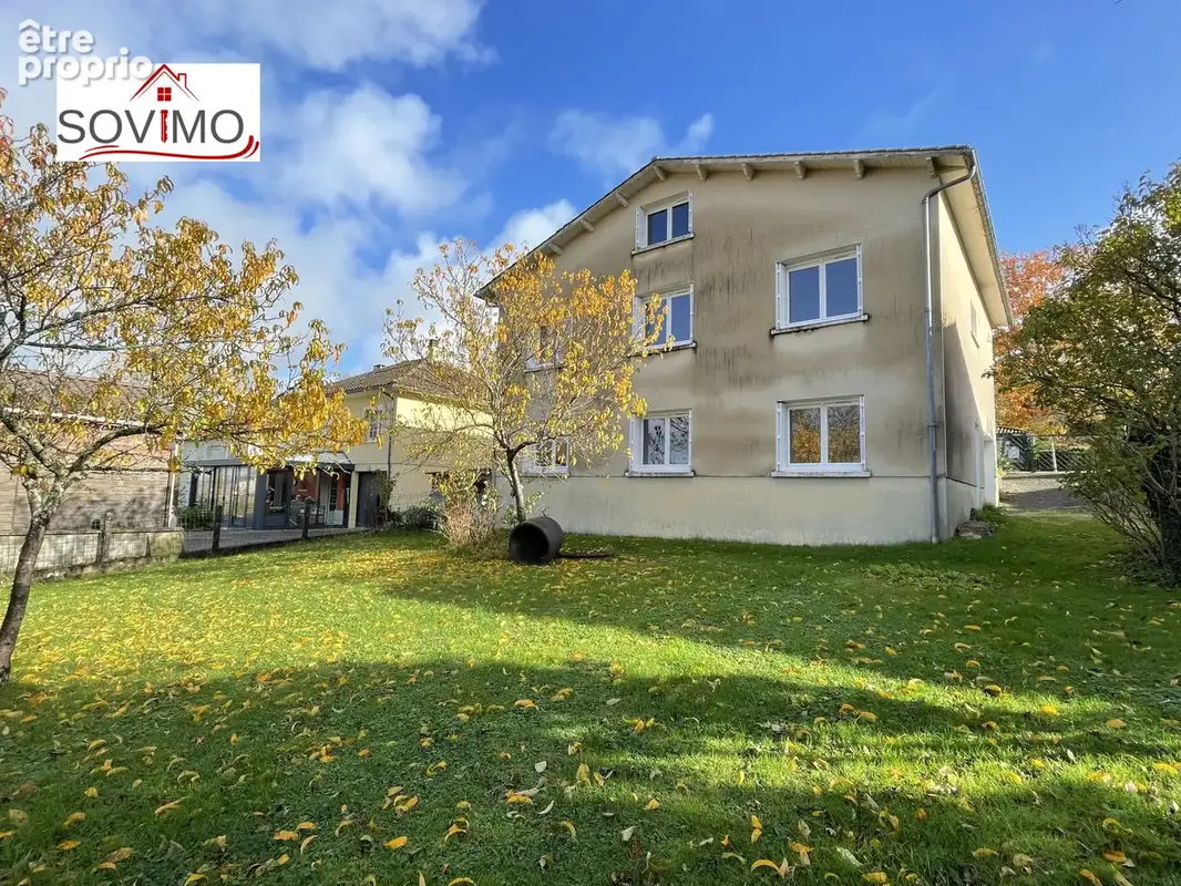 En centre ville, belle maison rénovée avec jardin, garage, et terrasse - photo 22