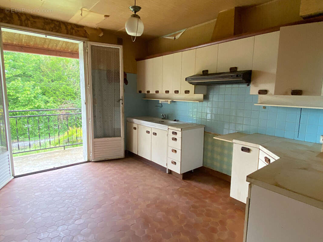 Maison à AIXE-SUR-VIENNE