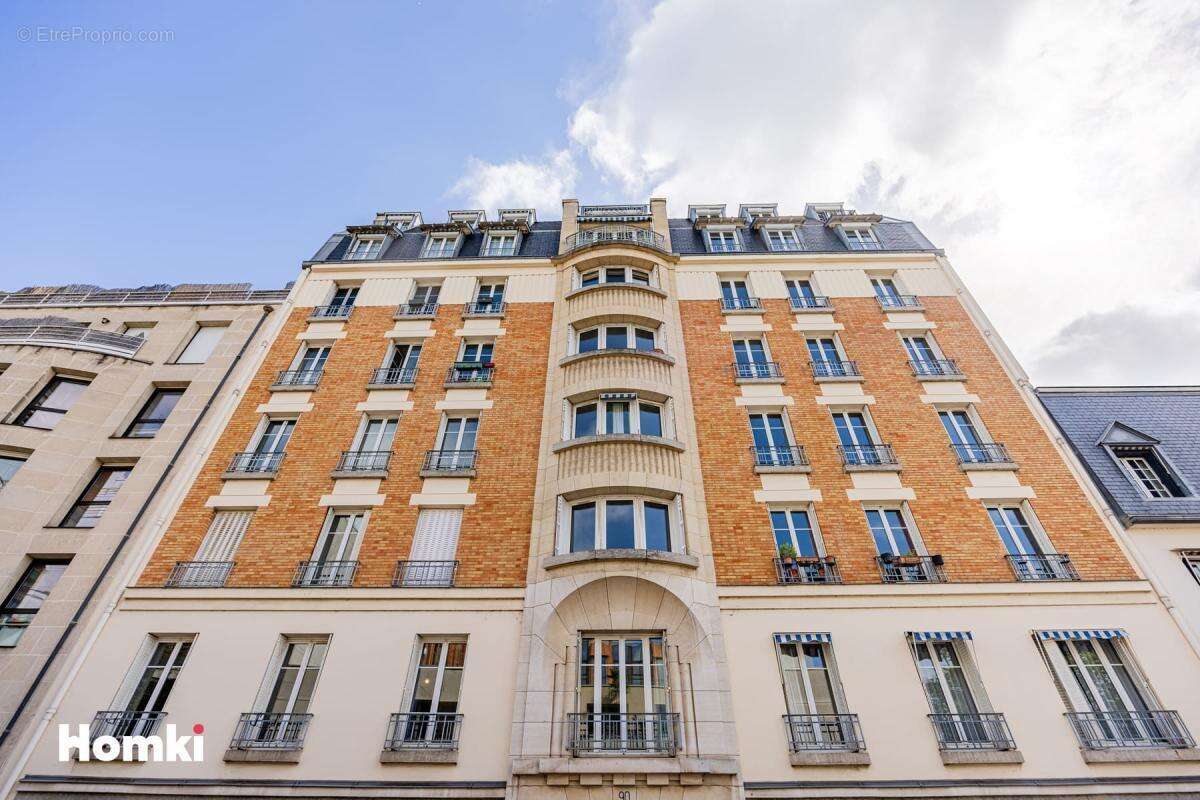 Appartement à LEVALLOIS-PERRET