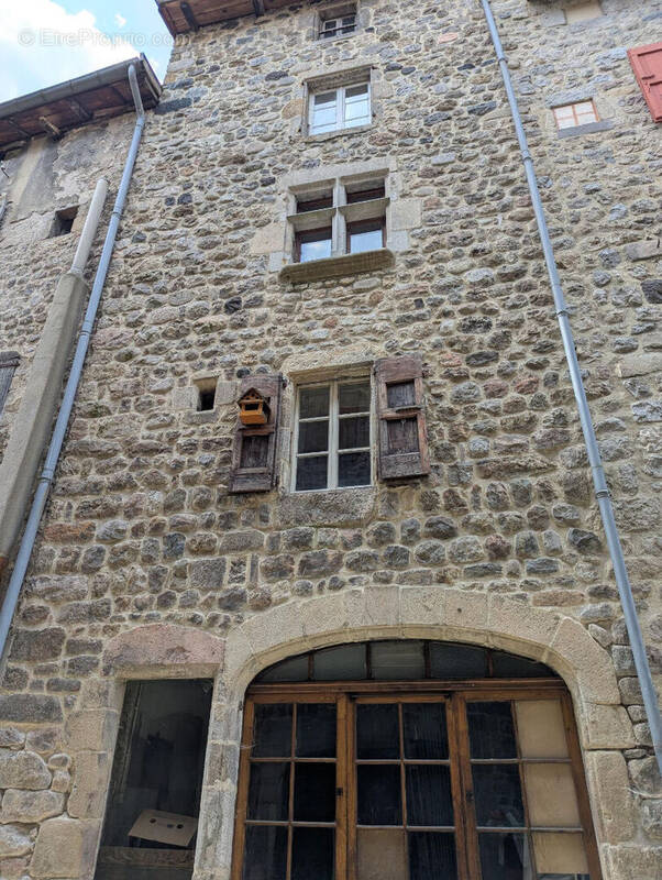 Maison à LE CHEYLARD