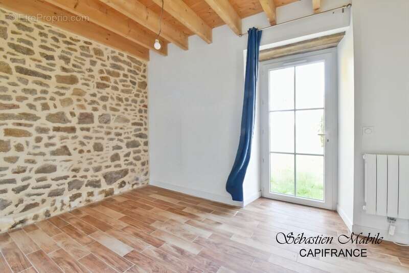 Maison à ROZ-SUR-COUESNON