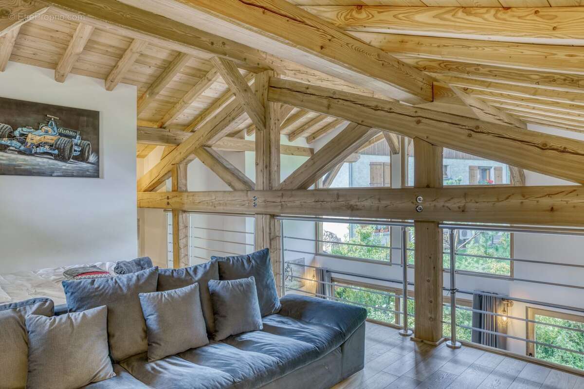 Maison 191 m² à Demi-Quartier  - photo 5