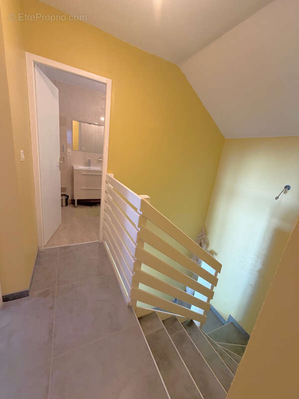 Exclusivité : Rénovation de qualité maison 3 chambres à Epierre - photo 8