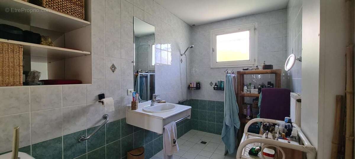 Maison Clisson 5 P . 3 Chs . Bureau . 81.29 M² . T 377 M² . Terrasse . Garage - photo 16