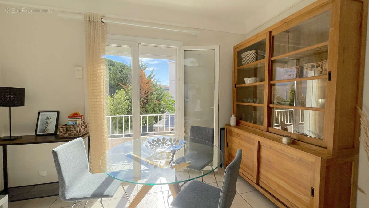 Appartement à SIX-FOURS-LES-PLAGES