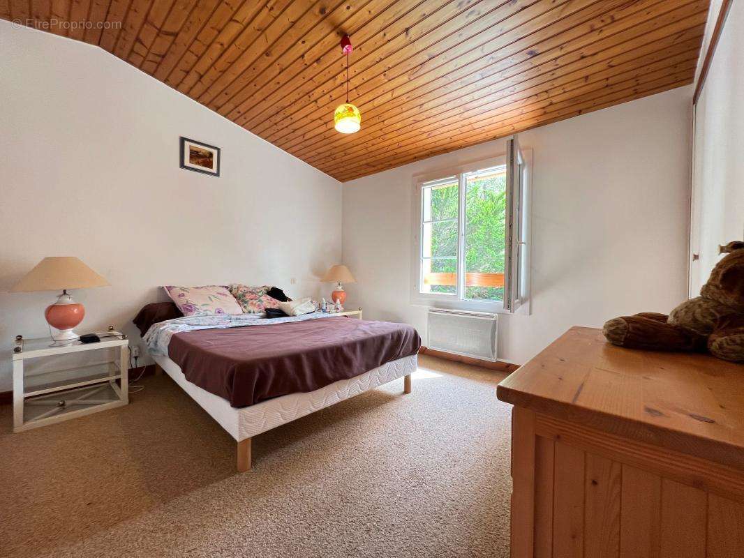 Maison à LES MATHES