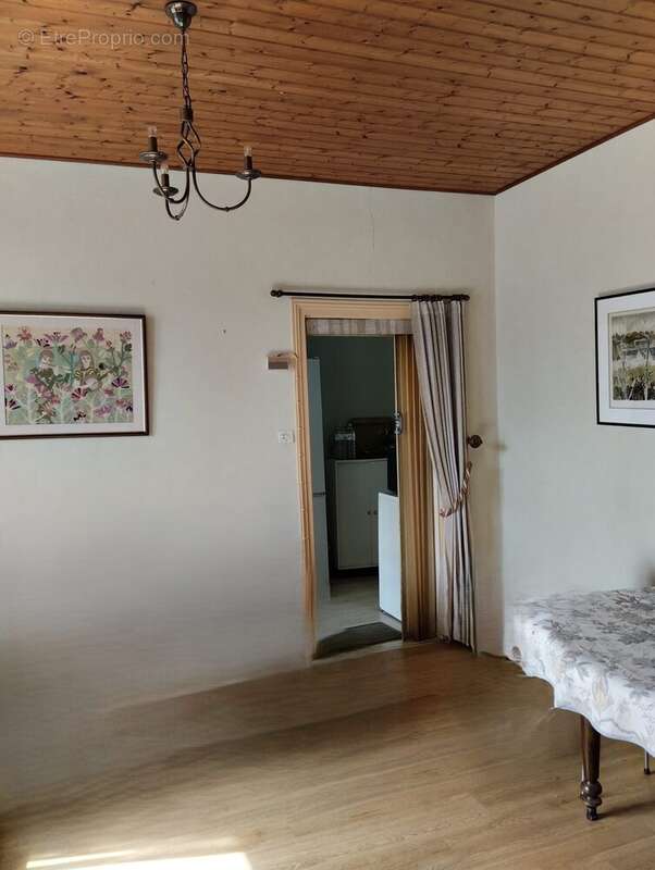 Maison à CHEF-BOUTONNE