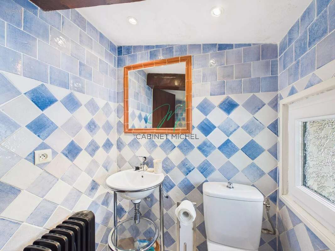 Maison à ROQUEFORT-LES-PINS