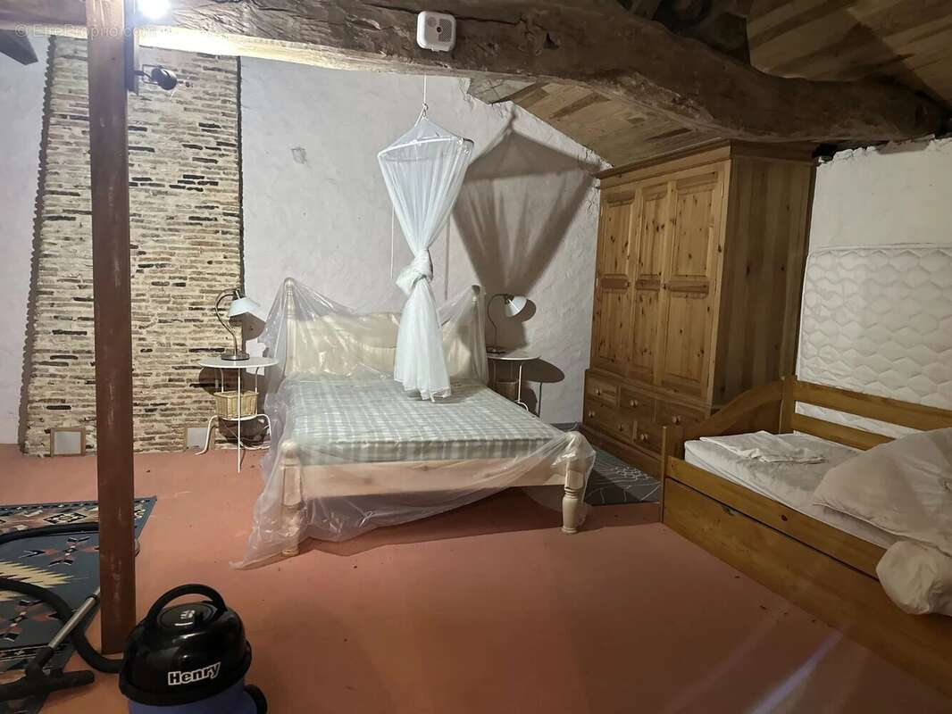 Maison à SAINT-CIERS-SUR-GIRONDE