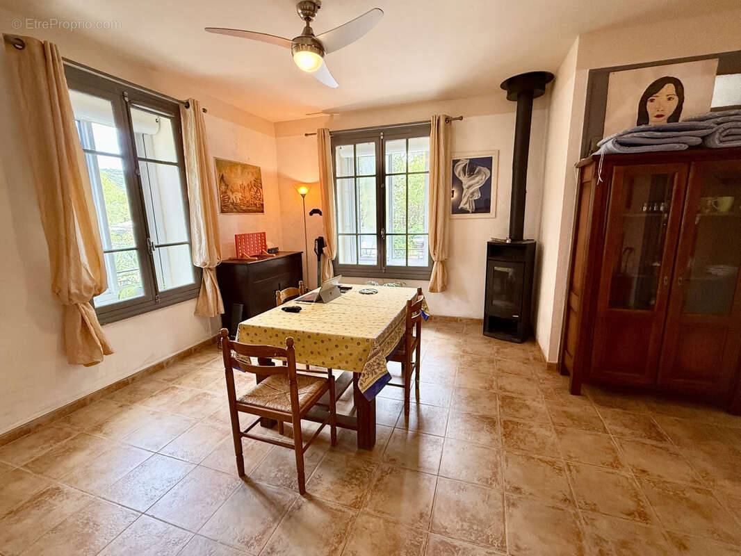 Maison à LES MATELLES