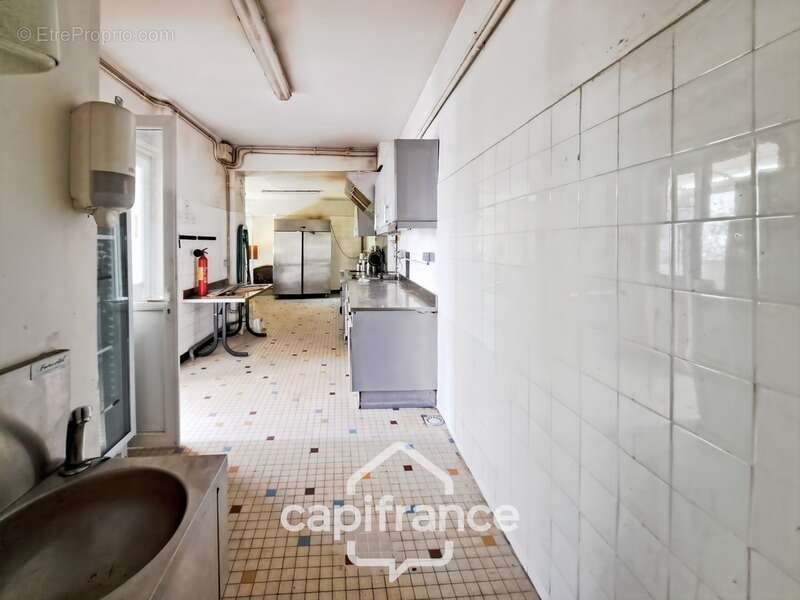 Ancien bar-restaurant avec logement – Fort potentiel au cœur de Châteaumeillant - photo 42