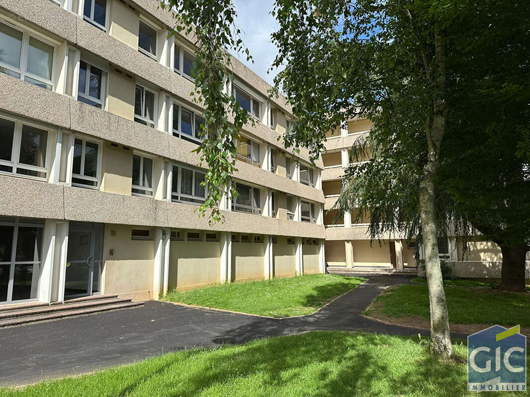 Appartement à HEROUVILLE-SAINT-CLAIR