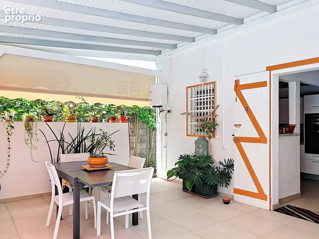 Maison 5 pièces 118 m² à vendre à Sainte-Rose (97115) - photo 3