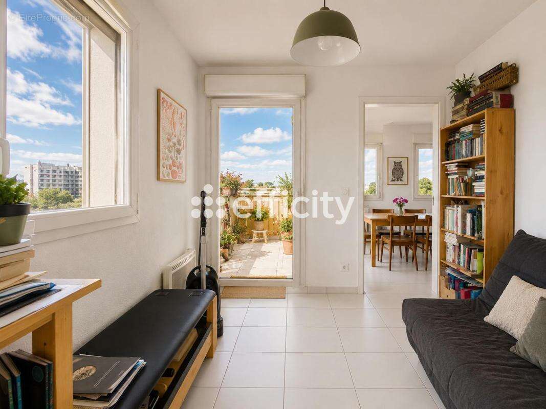 Appartement à MARSEILLE-3E