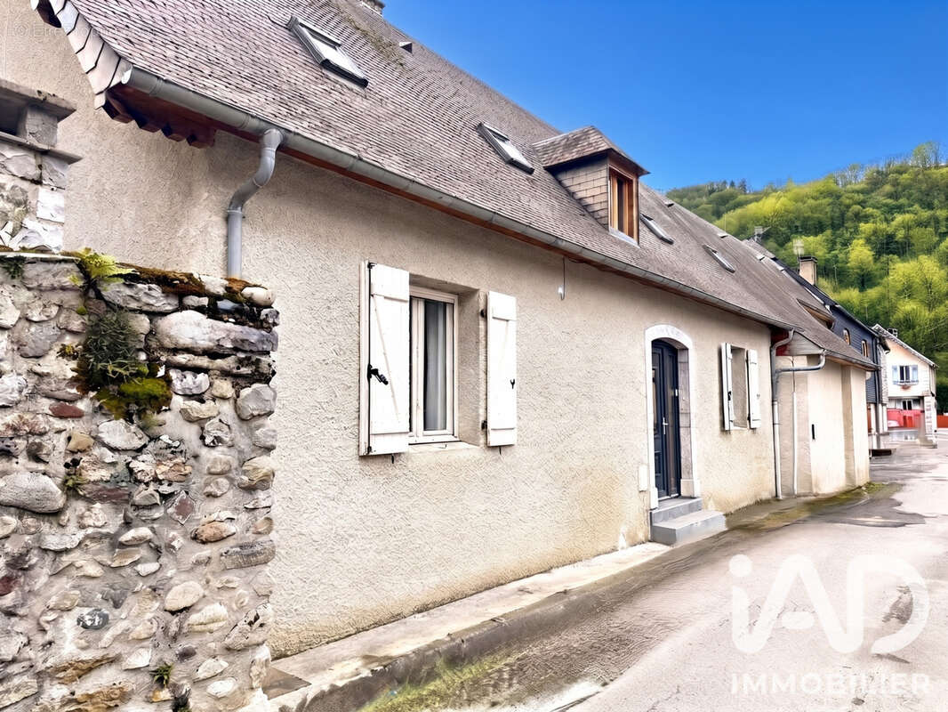 Maison 129 m² à Bagneres-De-Bigorre  - photo 2