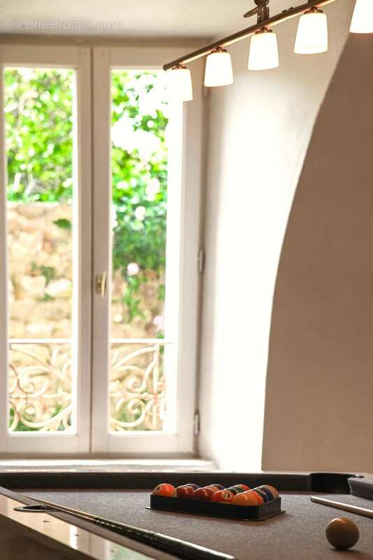 Maison à UZES