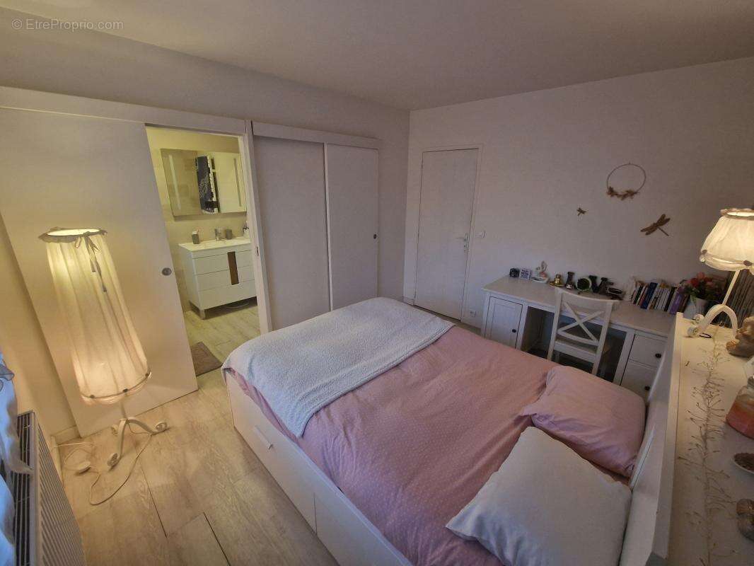 Maison à VAIRES-SUR-MARNE