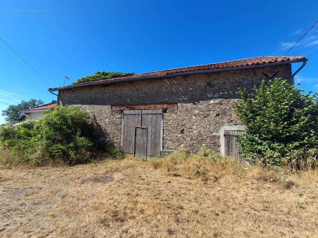 Maison 91 m² à Chateauneuf-La-Foret  - photo 4