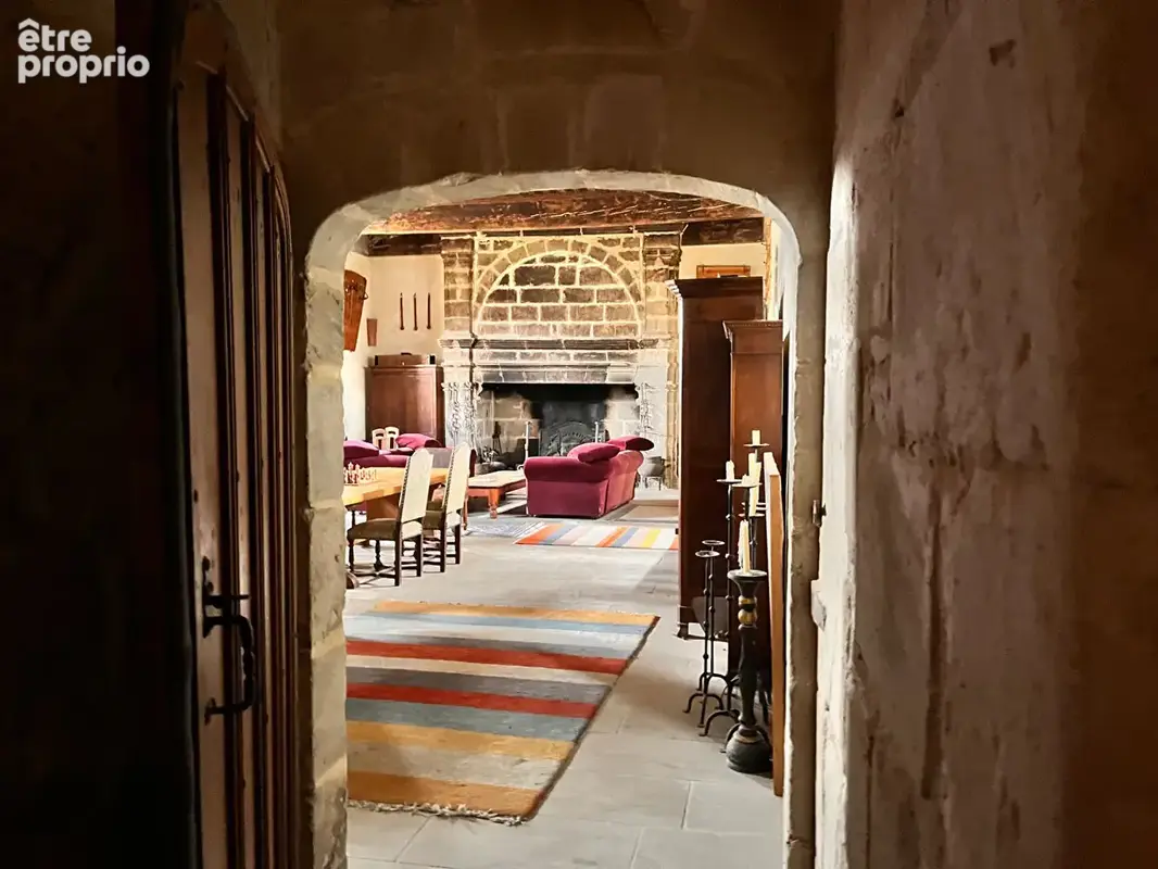 Château du XVIe siècle partiellement rénové - photo 5
