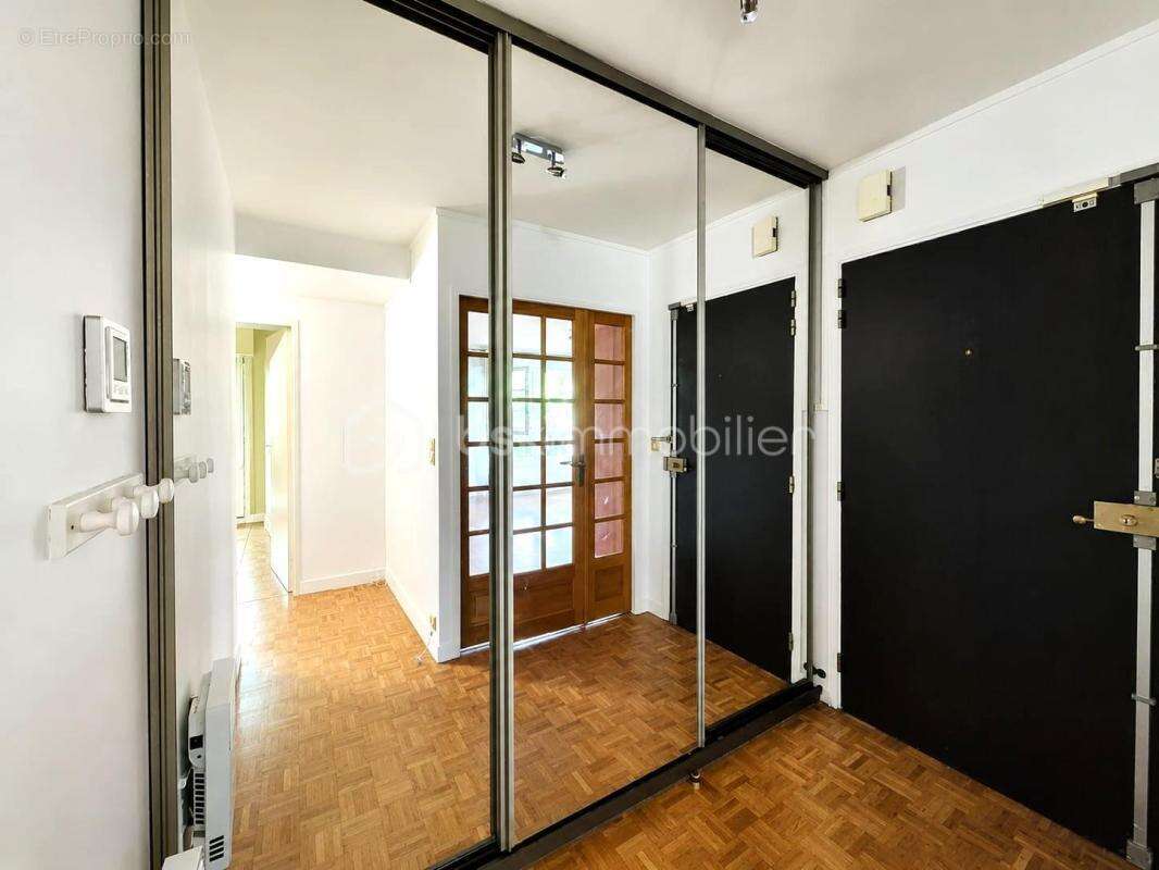 Centre ville de Châtillon - Appartement 2 pièces de 55m² avec parking - photo 3