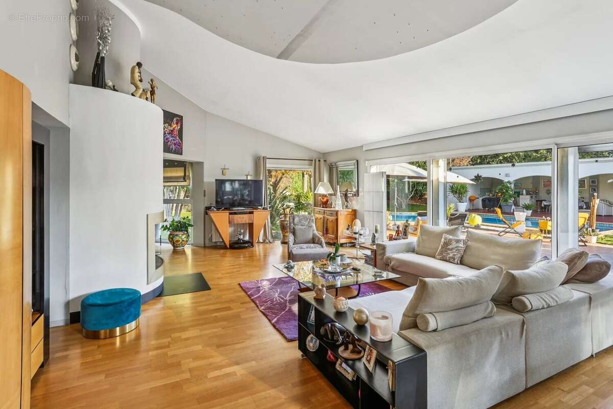 Maison à BOUC-BEL-AIR