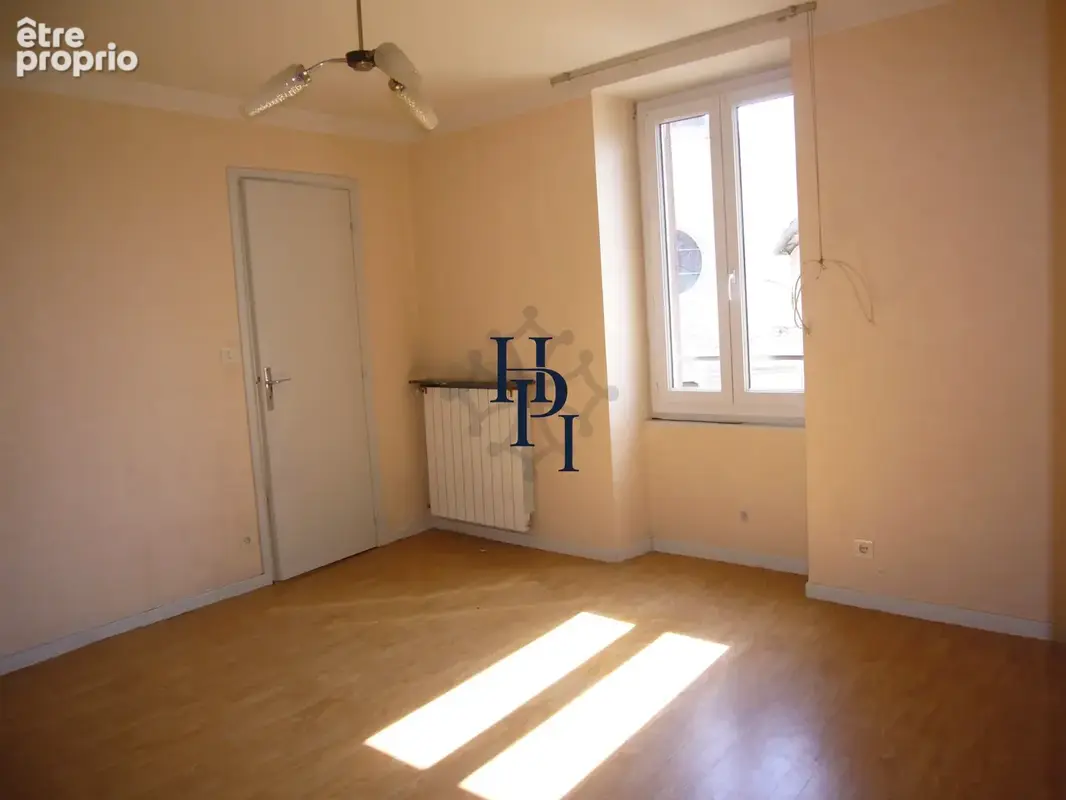 St Affrique, appartement T3 en deuxième étage. - photo 7