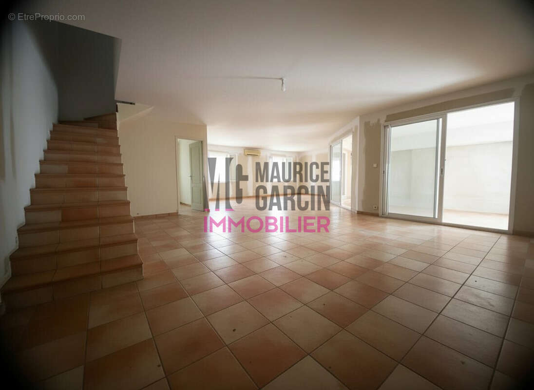 Maison à ROGNONAS