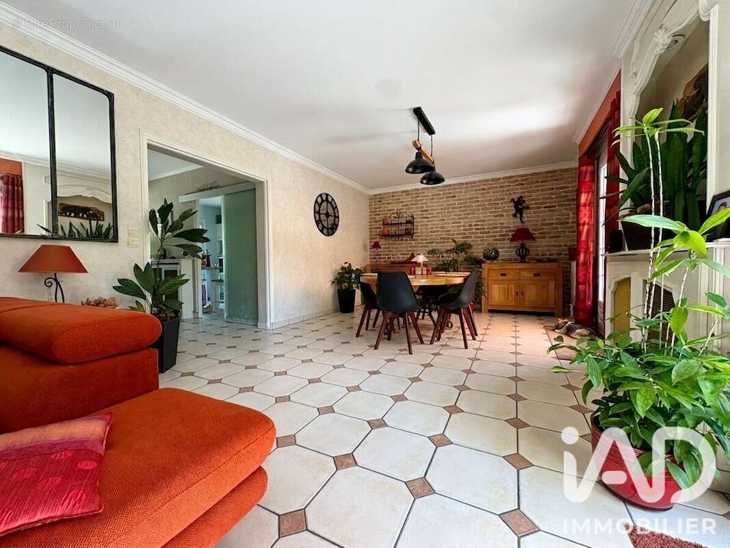 Maison 155 m² à Villiers-Adam  - photo 5