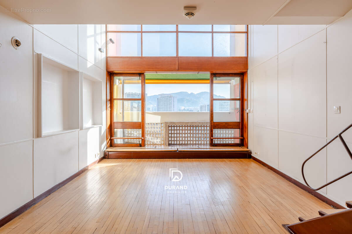 Appartement à MARSEILLE-8E