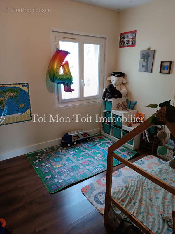 Maison à DURFORT-ET-SAINT-MARTIN-DE-SOSSENAC