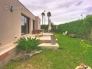 Maison à VILLENEUVE-DE-LA-RAHO