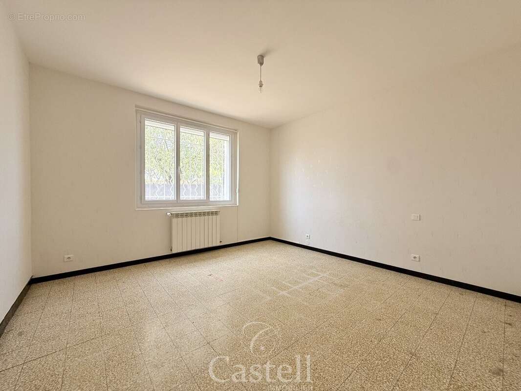 *** maison de plain pied 4 faces, garage *** - photo 11