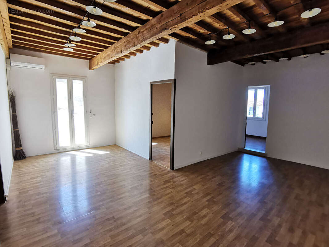 2 Maisons de village de type T3 avec garage et terrasse/patio - photo 9