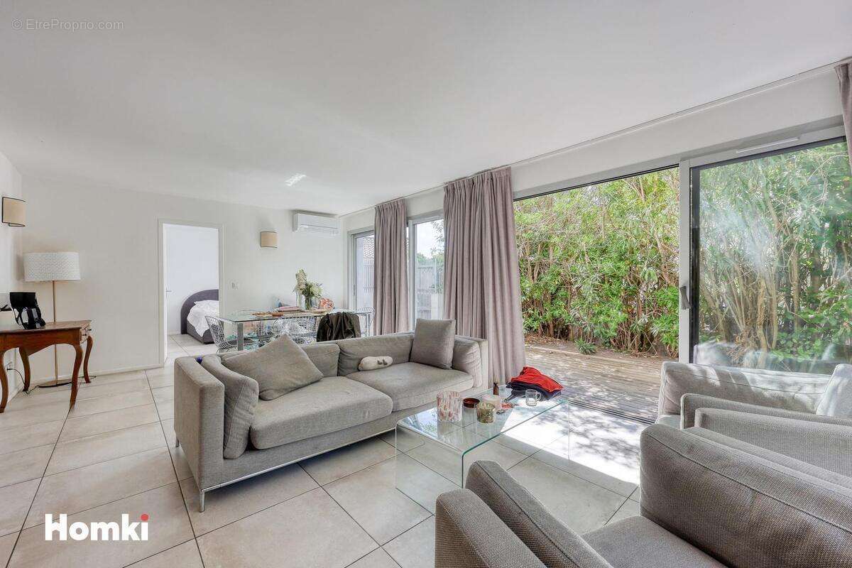 Appartement à HYERES