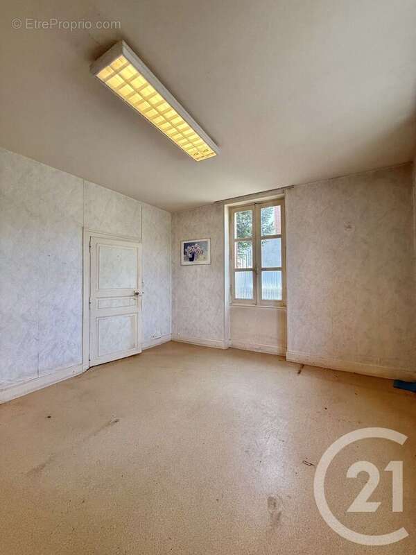 Maison à BOURBON-L&#039;ARCHAMBAULT