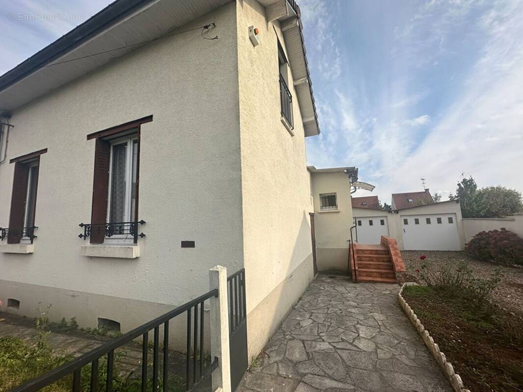 59354153a.jpg - Maison à BORNEL