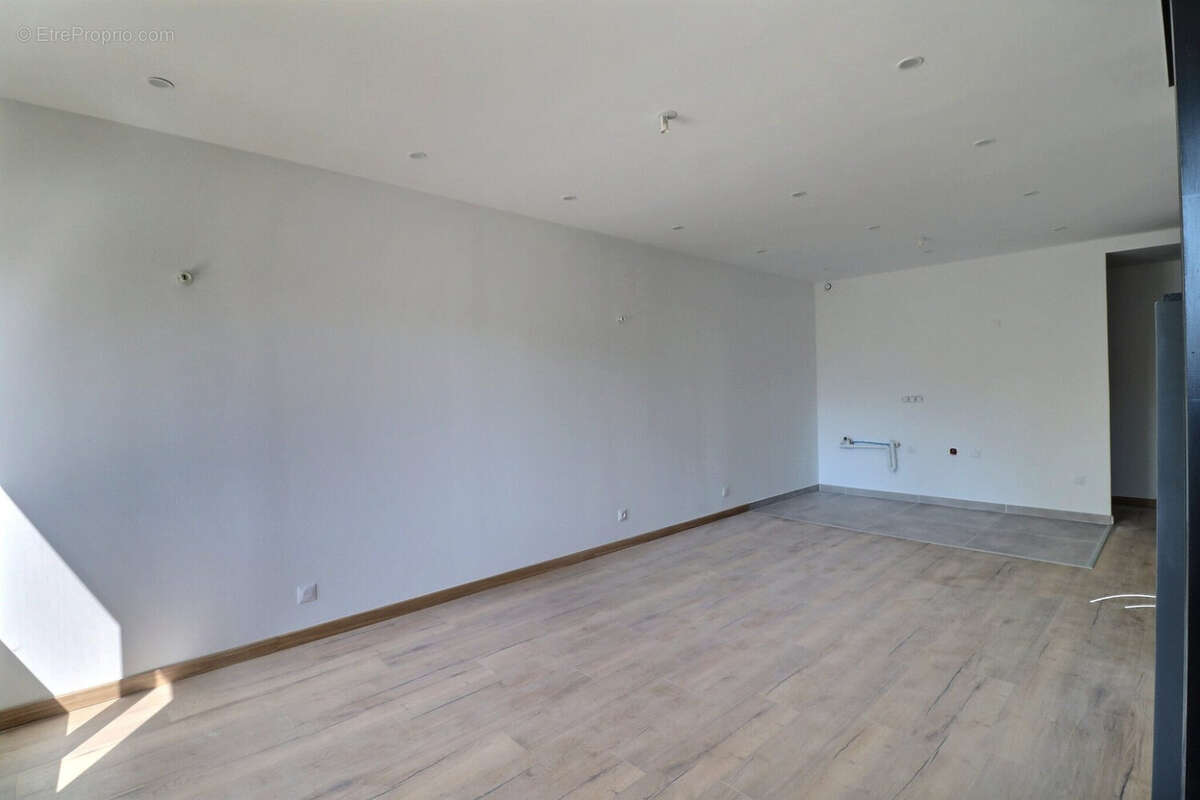 Maison 77 m² à Douvaine  - photo 5