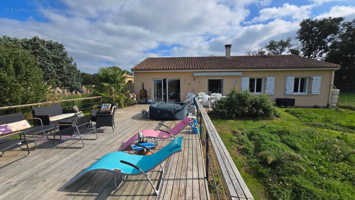 Photo 1 - Maison à MOULISMES