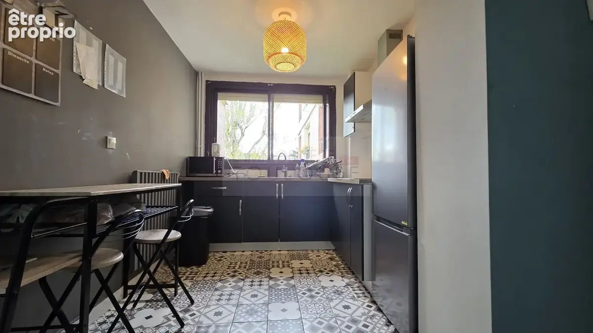 Toulouse  bellefontaine  t4 rénové  3 chambres  métro à pied  1 320  de loyers mensuels - photo 3