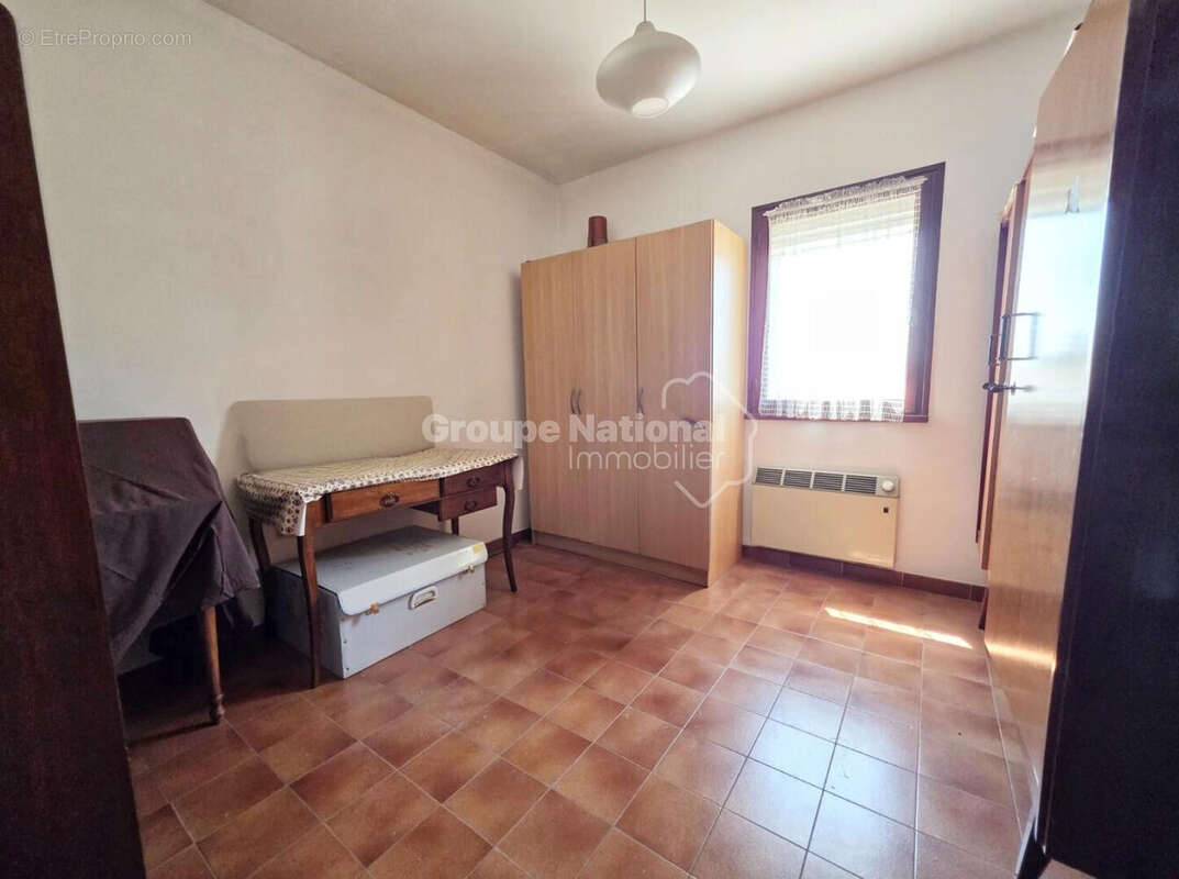 Maison 4 pièces 100 m² - MIRAMAS - photo 9