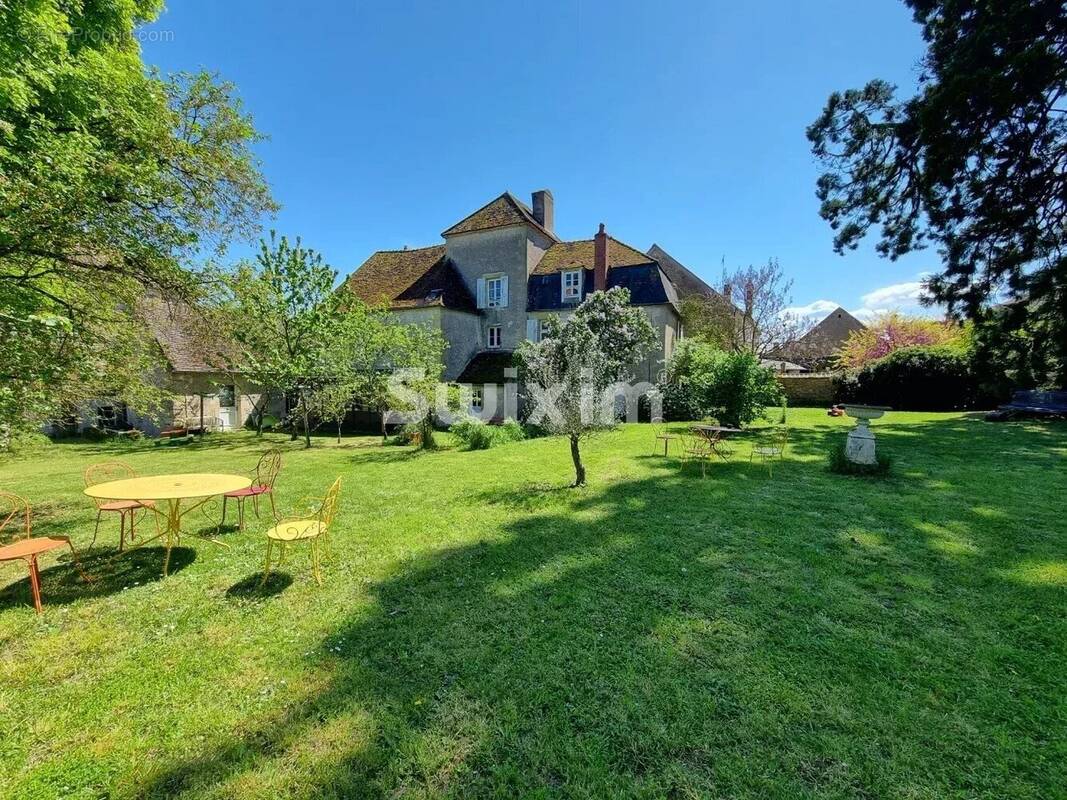 Maison à BRINON-SUR-BEUVRON