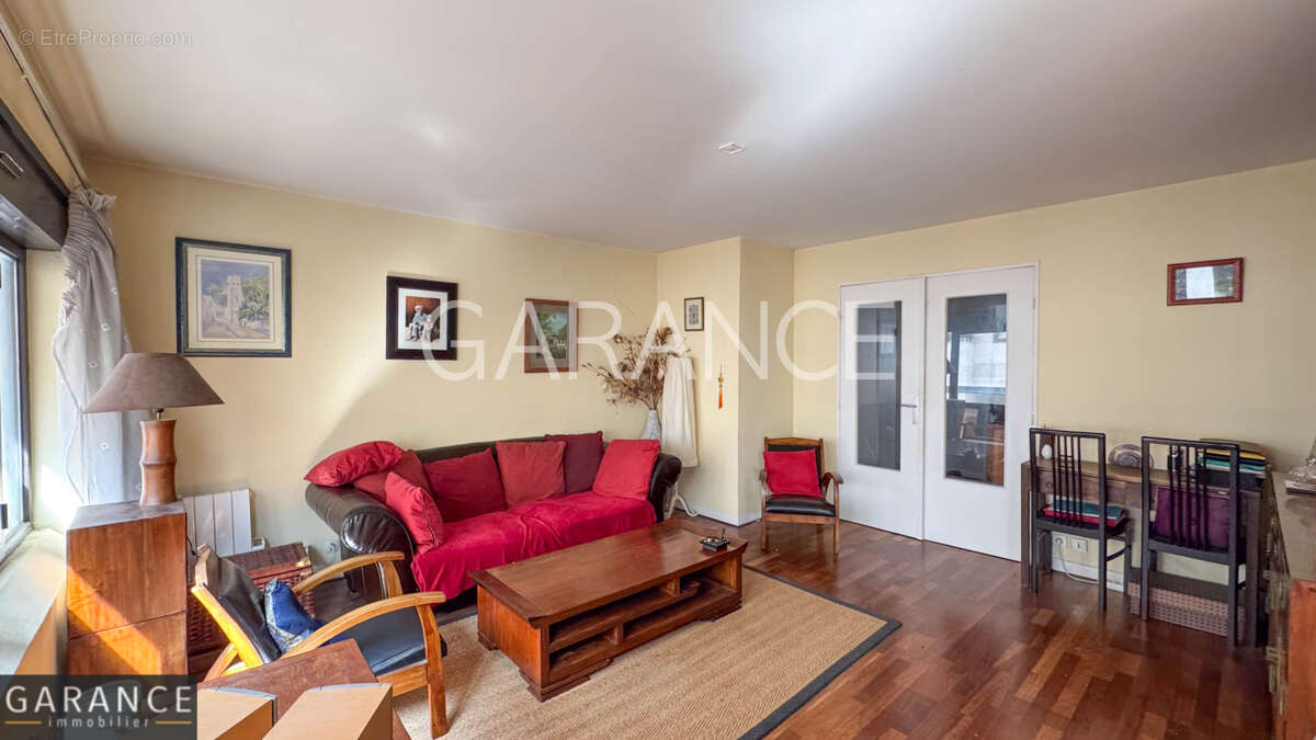 Appartement à PARIS-12E