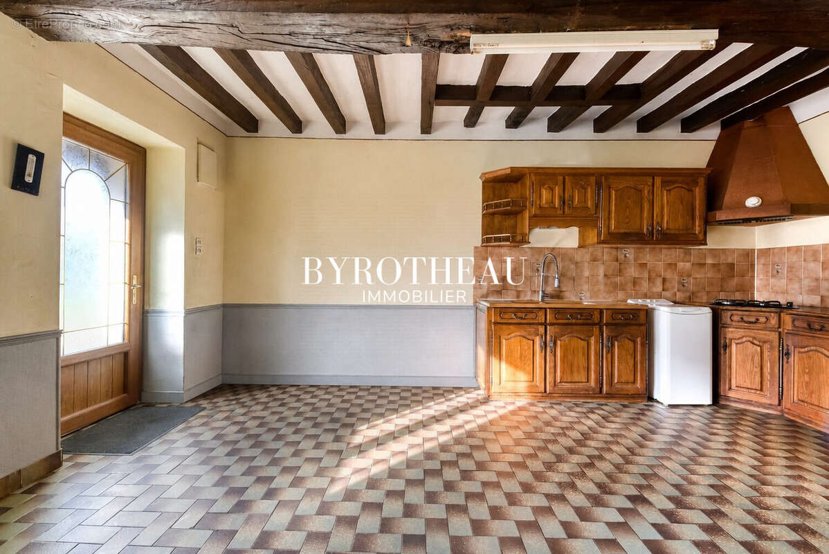 Maison 85 m² à Feneu  - photo 3