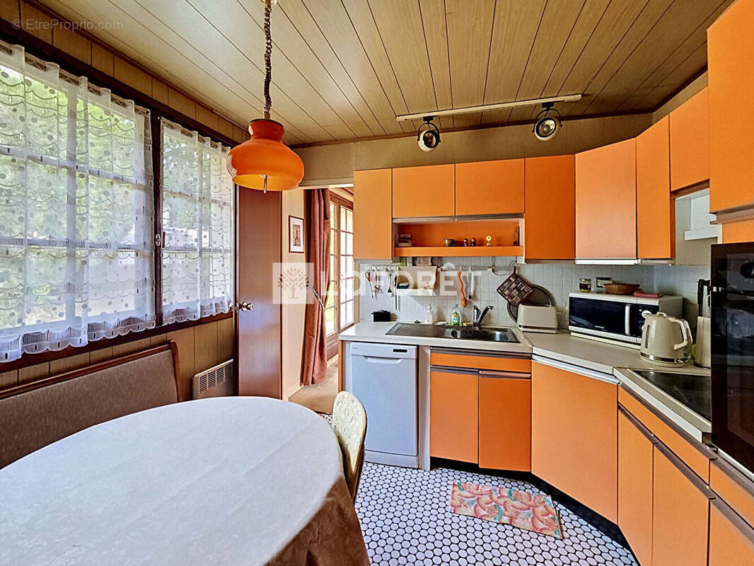 Maison à LINAS