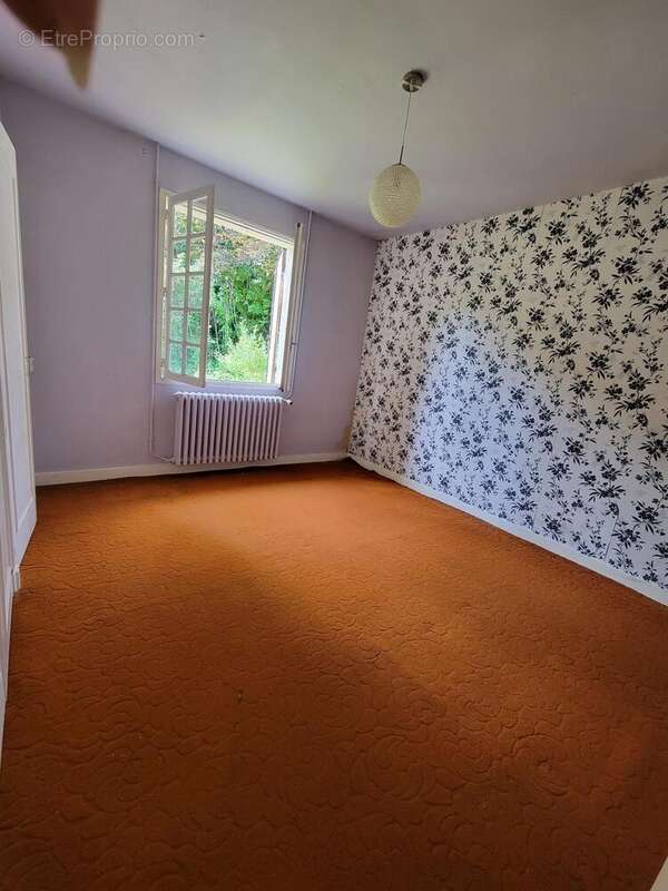 Maison 97 m² à Celles  - photo 8