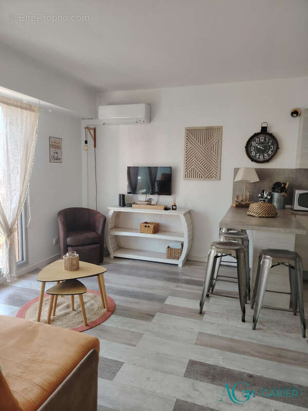 Appartement à HYERES